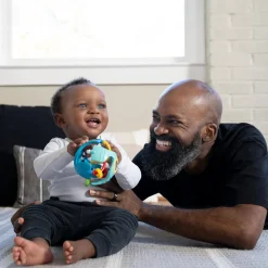 Baby Einstein Rattle & Sense Aktiviteettipallo