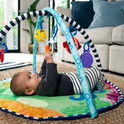 Baby Einstein Sea Floor Explorers 2-in-1 Aktiviteettimatto Vauvajumppa ja Vesimatto