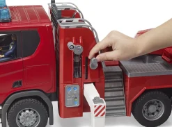 Bruder Scania Super 560R Paloauto Vesipumpulla, Valoilla ja Äänillä