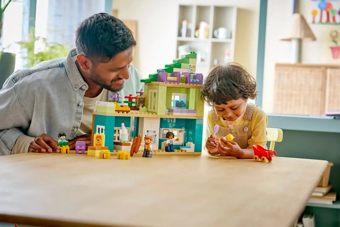 LEGO Duplo 10470 Nykyaikainen Omakotitalo ja Hahmot 3in1