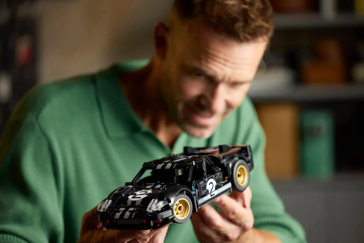 Lego Technic 42223 1966 Ford GT40 MKII Kilpa-auto