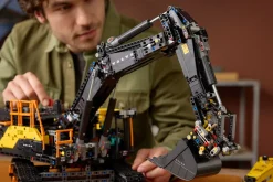 Lego Technic 42215 Volvo EC500 Hybrid Kaivukone