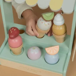 Little Dutch Puinen Jäätelökioski
