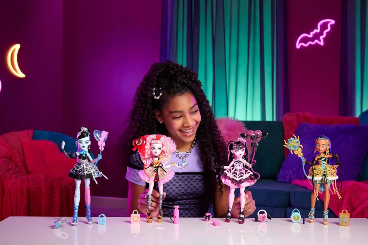 Monster High Scary Sweet Birthday Cupid Nukke