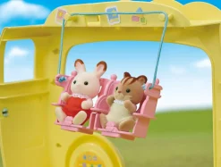 Sylvanian Families 5744 Avattava 3-Kerrosbussi Leikkipuistolla