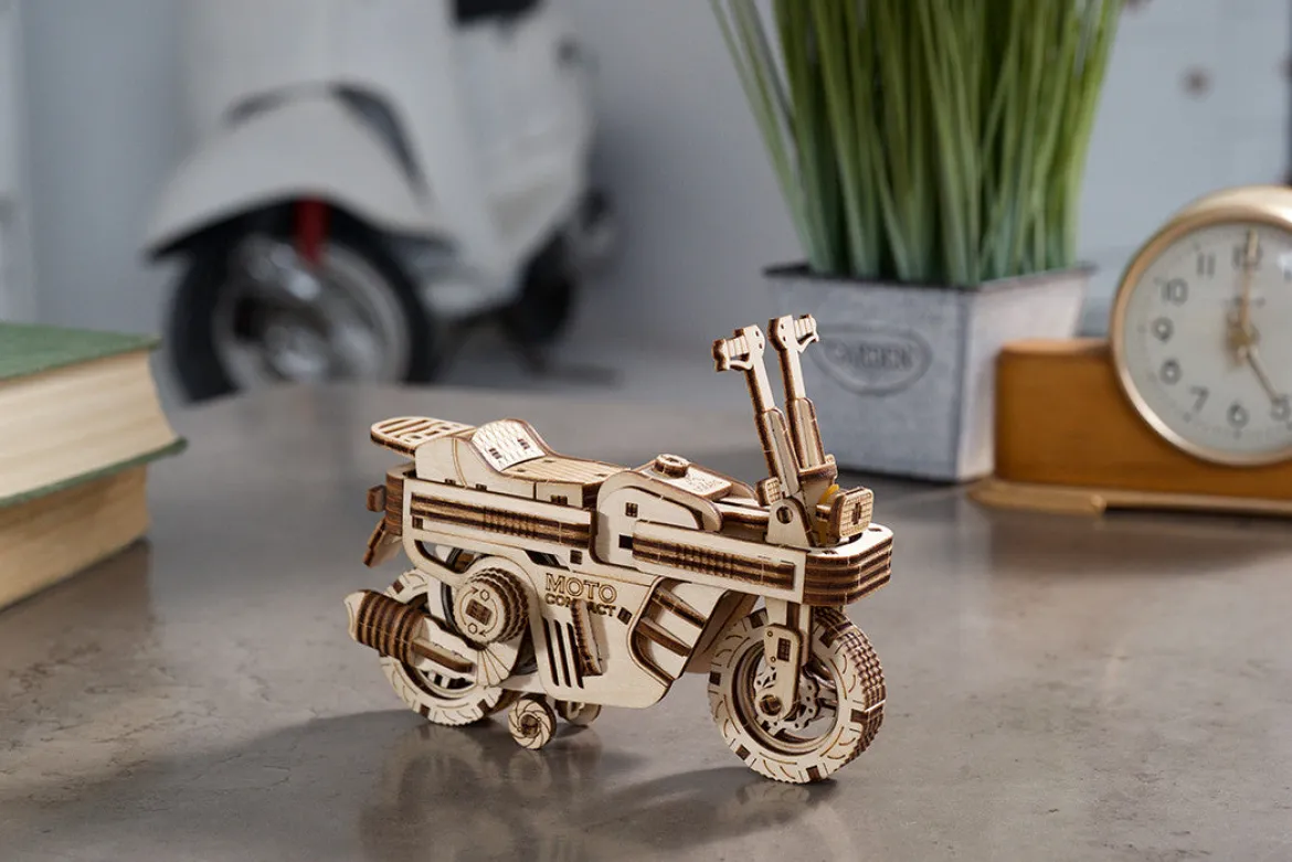 Ugears Model Moto Compact Folding Scooter